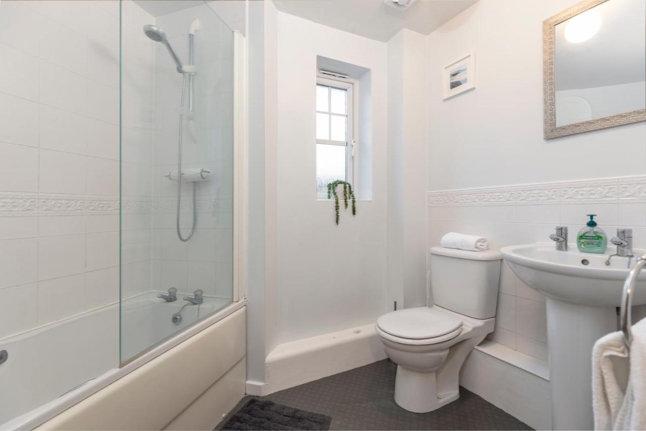 Oakstays Gateshead St James Екстериор снимка